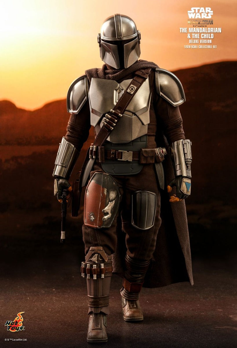 MANDALORIAN AND THE CHILD DELUXE