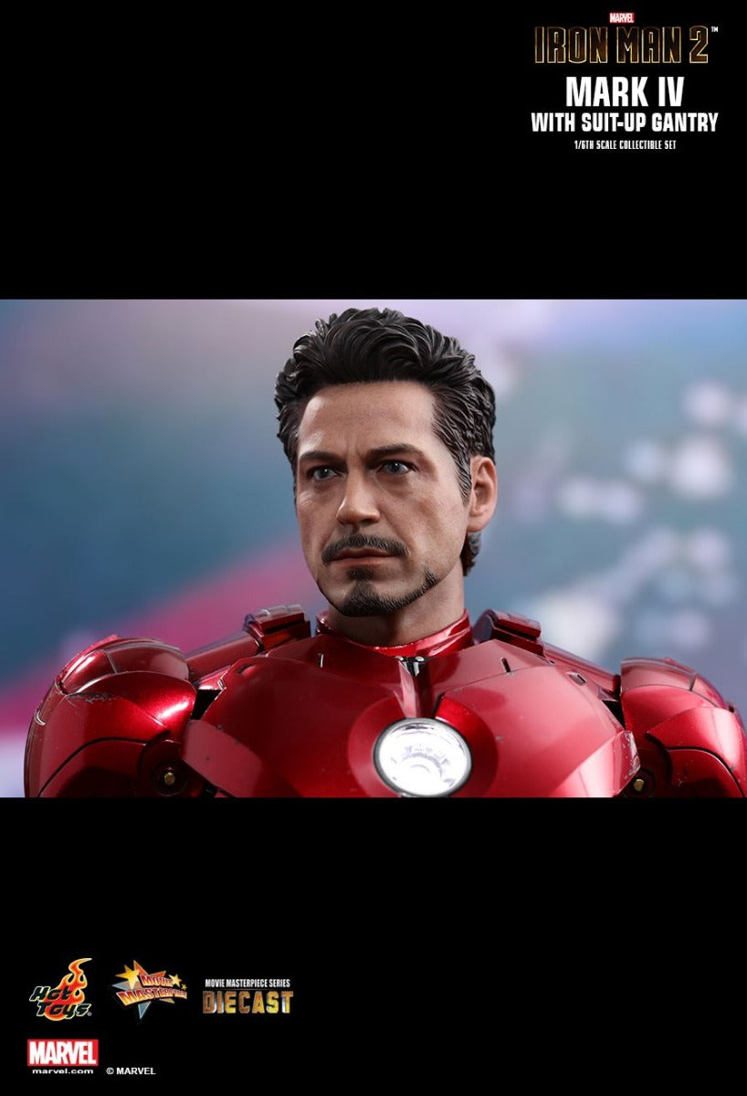 HOT TOYS MARVEL IRON MAN MARK IV: MARK 4 WITH SUIT-UP GANTRY 1/6 - MMS462-D22 - Anotoys Collectibles