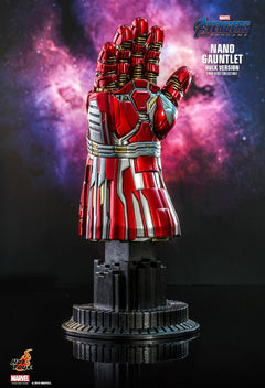AVENGERS: ENDGAME NANO GAUNTLET (HULK VERSION) COLLECTIBLE 1/4